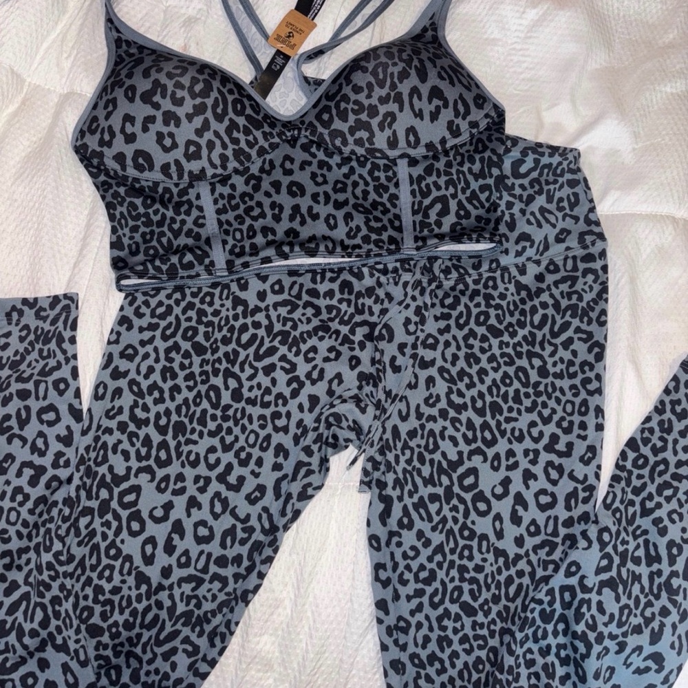 PINK VS Leopard Print Sports Bra & Legging Set